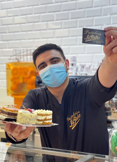 Jesús Quirós da un paso más y abre una Pastelería La Rosa en Madrid